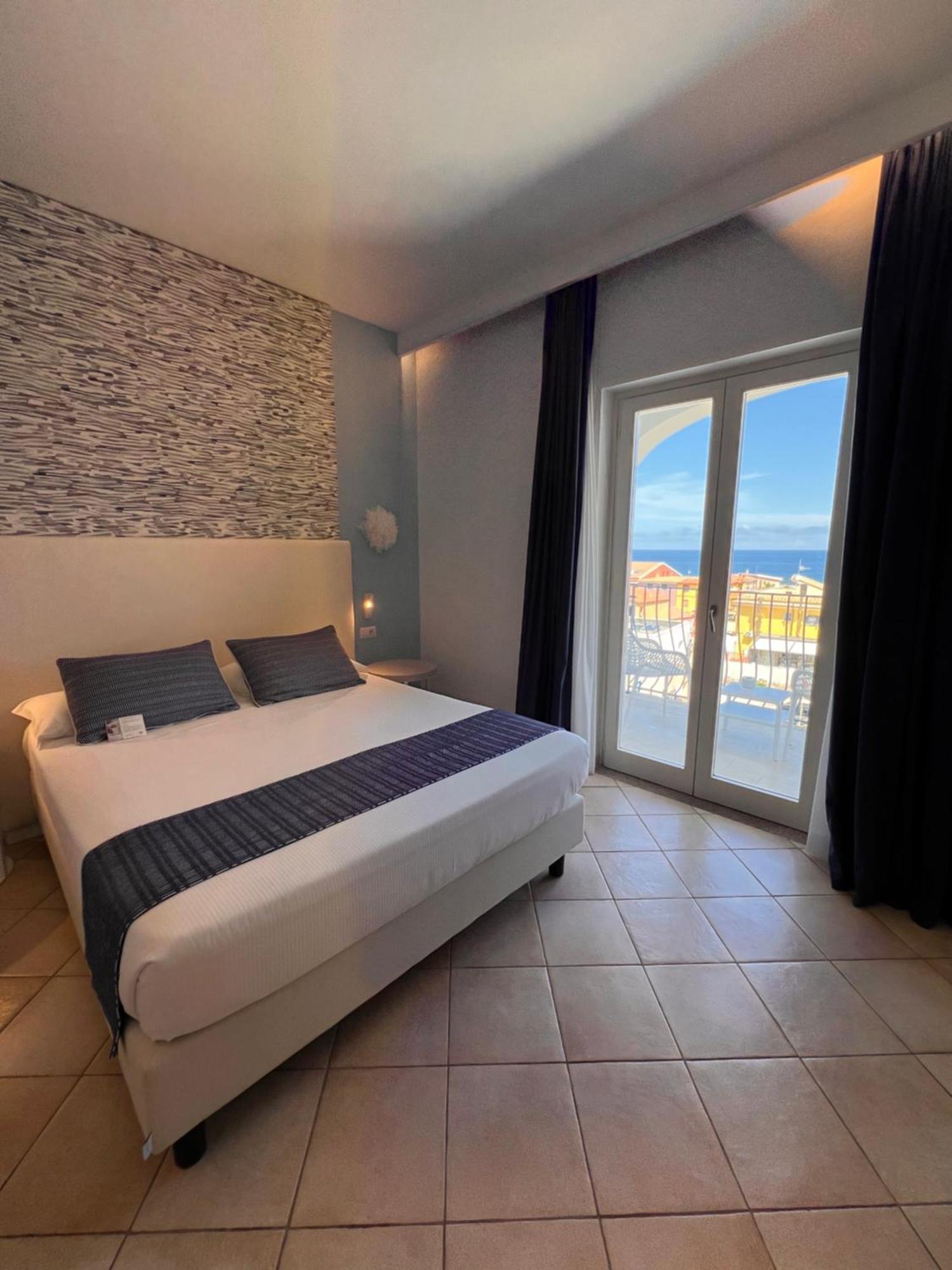 Best Western Hotel Blumarea Castelsardo Exteriör bild